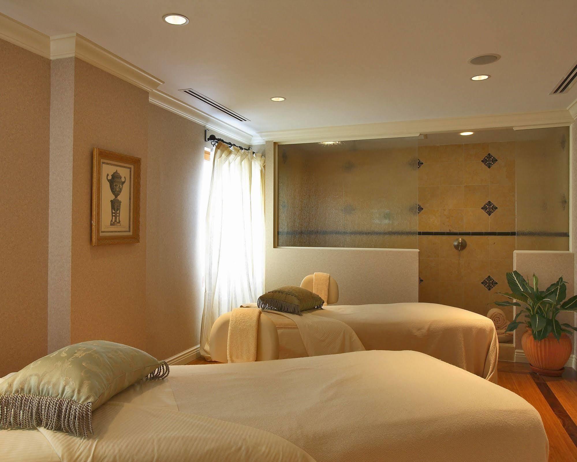 Delamar Greenwich Harbor Bagian luar foto