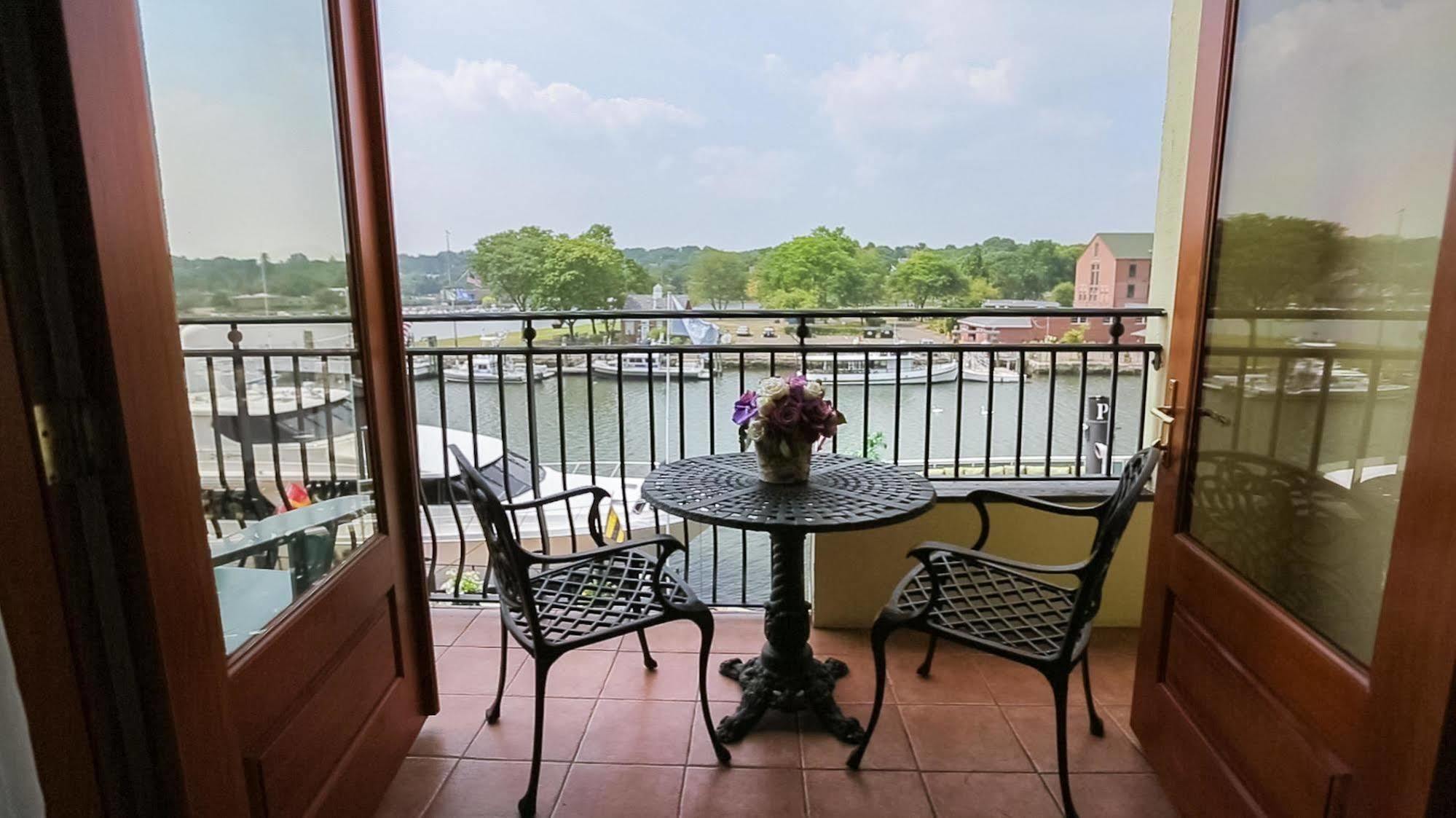 Delamar Greenwich Harbor Bagian luar foto